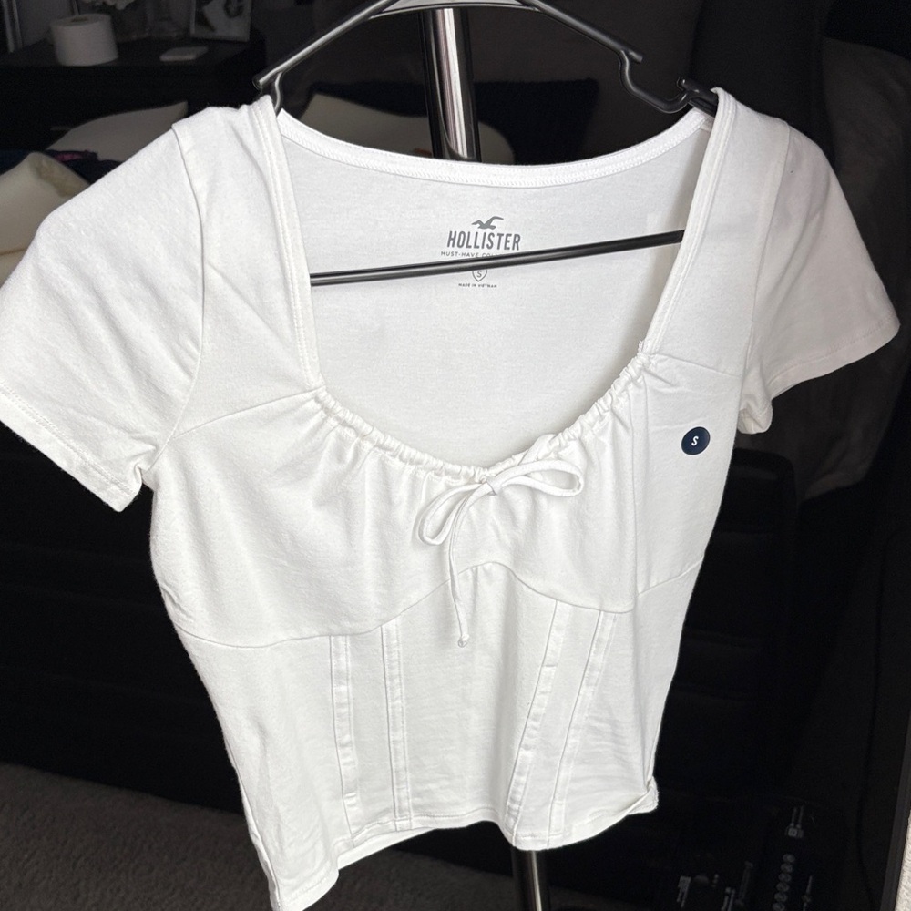 Hollister Classic White Short Sleeve Top sweetheart cut tie front small